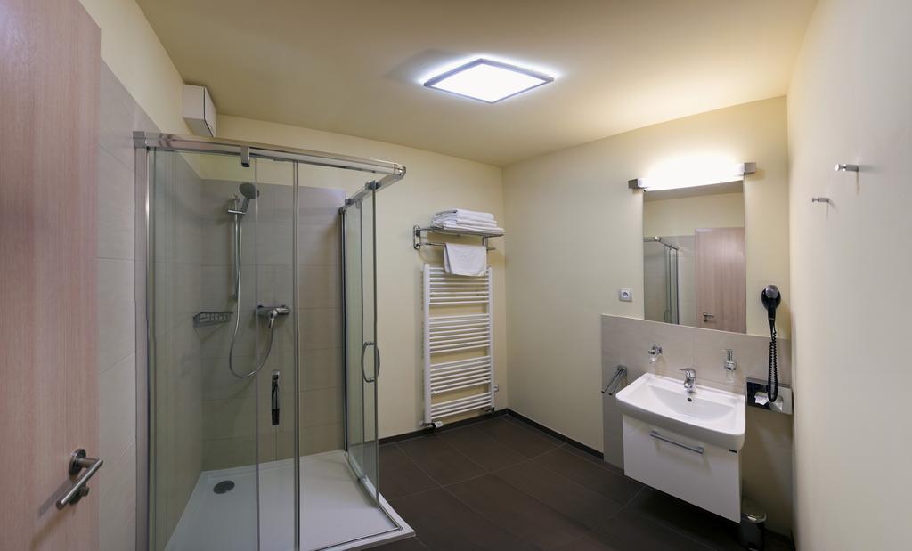 Hotel Moninec Sedlec-Prcice