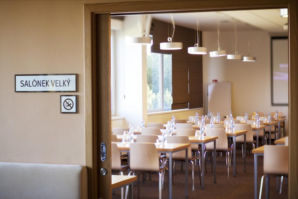 Hotel Moninec Sedlec-Prcice